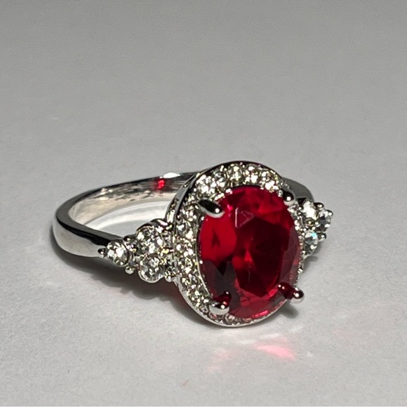 Elegant Ruby Ring - Picture 7 of 11